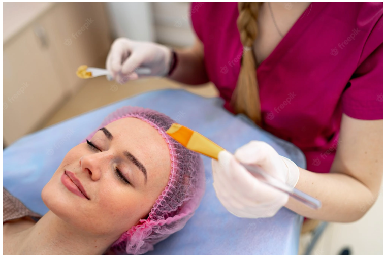 Microdermabrasion vs Facials: What is The Difference and Which One is for You?